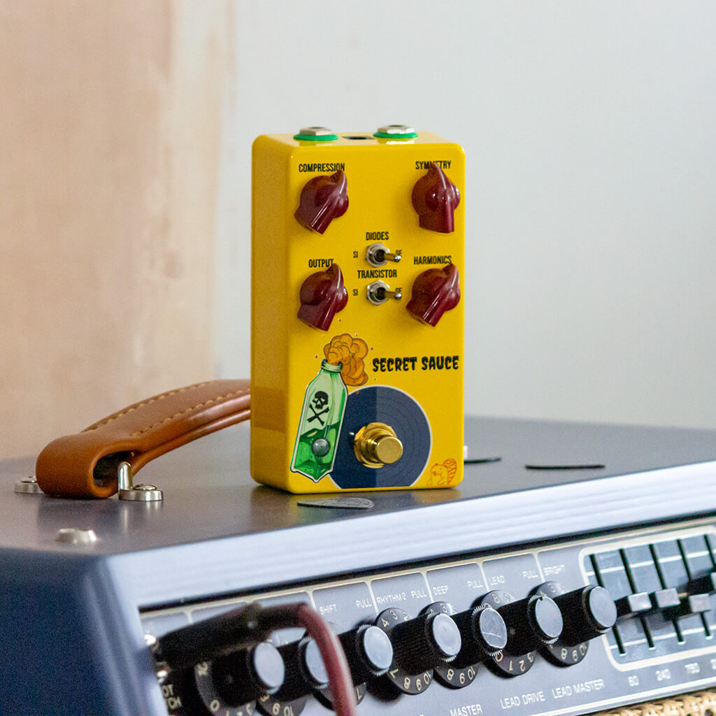 DRUNK BEAVER Secret Sauce context angle 1024x1024 | Boost Guitar Pedals