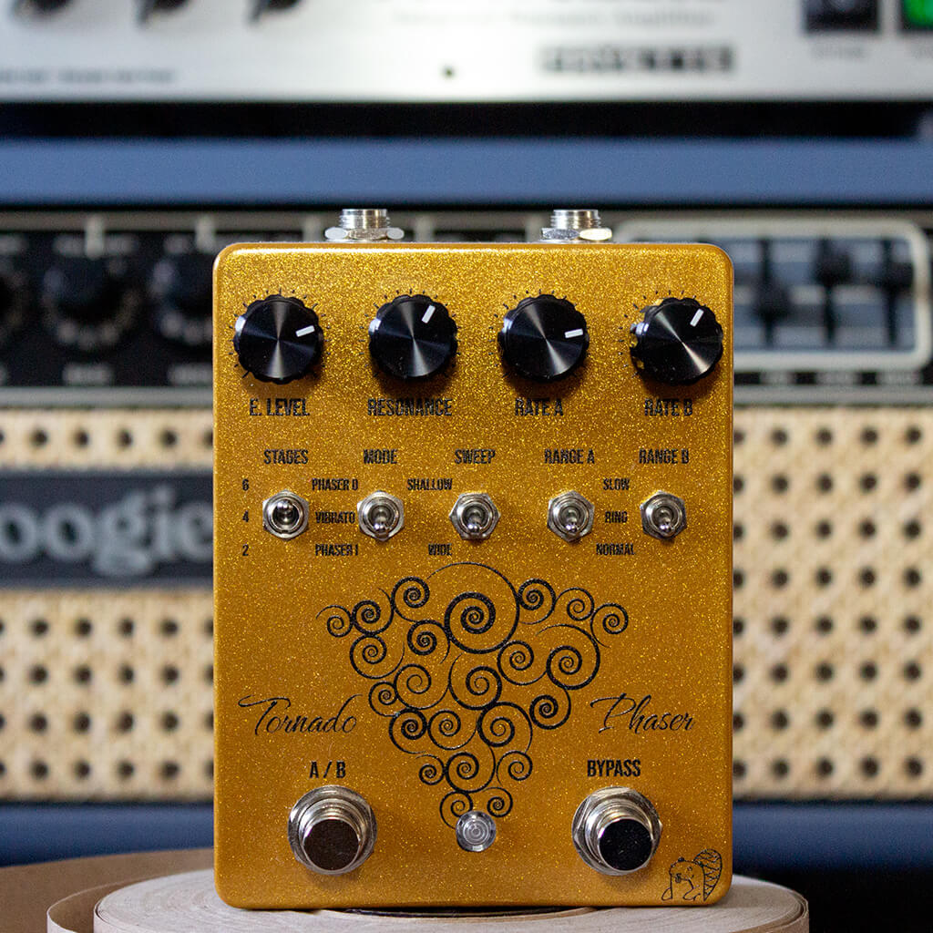 DRUNK BEAVER Tornado Mk2 Phaser front transparent 1024x1024 | Boost Guitar Pedals
