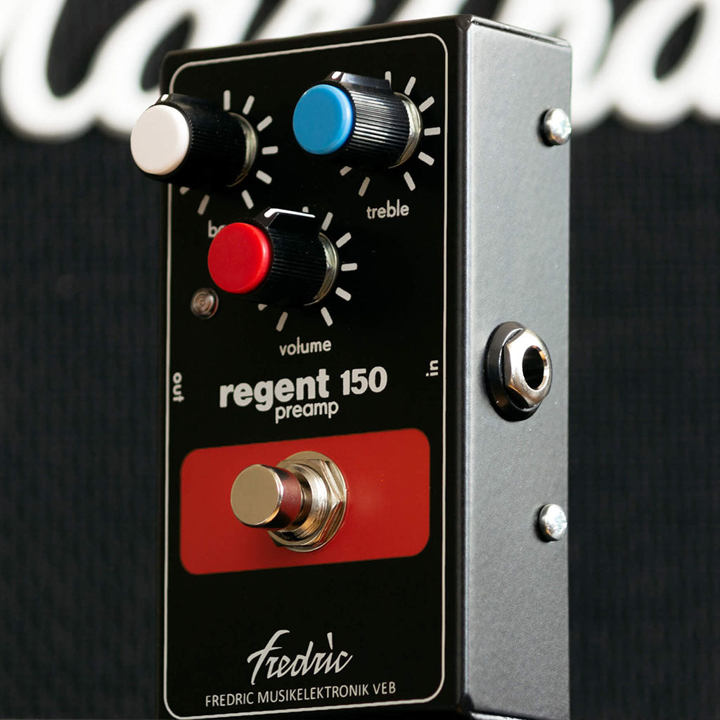 FREDRIC EFFECTS Regent 150 Preamp Right Context 1024x1024 | Boost Guitar Pedals
