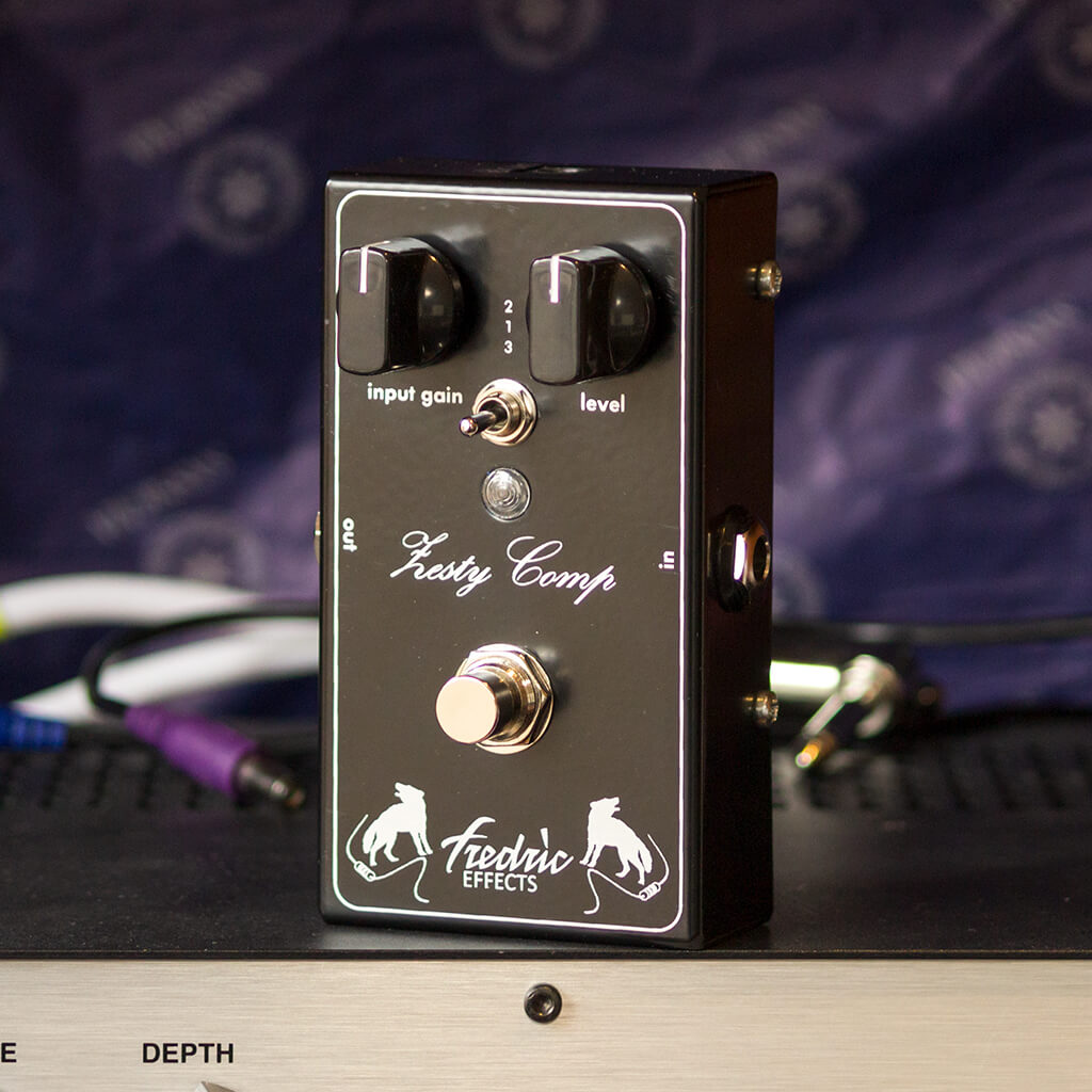 FREDRIC EFFECTS Zesty Comp transparent front | Boost Guitar Pedals
