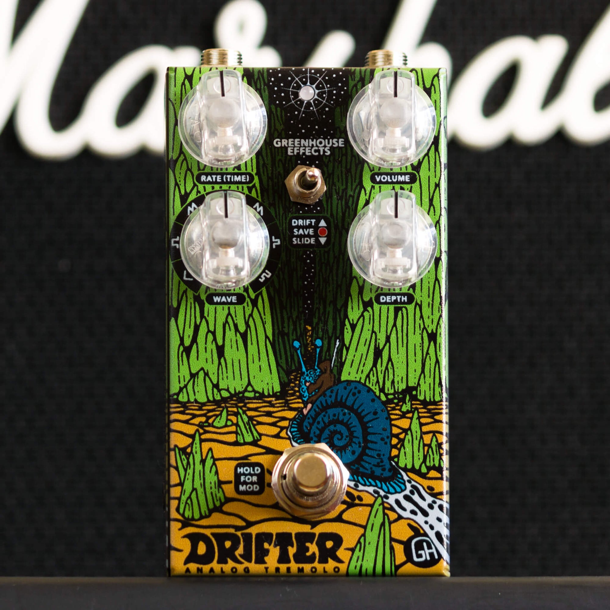 GREENHOUSE EFFECTS Drifter front context - Boost Guitar Pedals